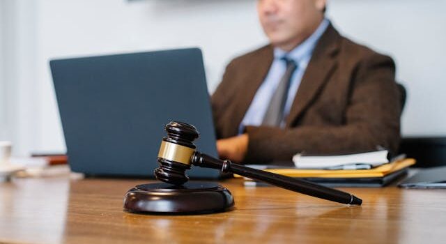 Wann sollte ein Anwalt für Arbeitsrecht eingeschaltet werden?